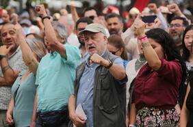 Partido Comunista celebra su Fiesta de los Abrazos, después de tres años, con presencia de Boric y reaparición de Guillermo Teillier