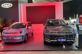 JAC estrena su futura gama de vehículos 100% eléctricos
