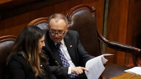 Tras semana de fuego cruzado por la Segpres: García Ruminot reúne a timoneles oficialistas en su casa