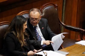 Tras semana de fuego cruzado por la Segpres: García Ruminot reúne a timoneles oficialistas en su casa