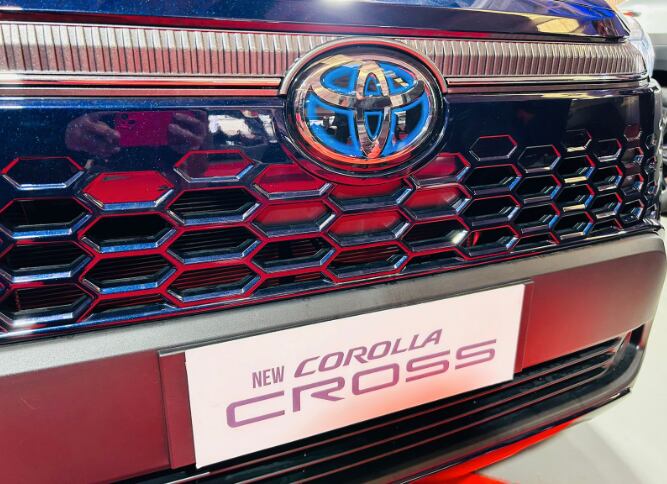 Bolsas y acciones suben por acuerdo por aranceles. Acciones de Toyota subieron más de 10%.