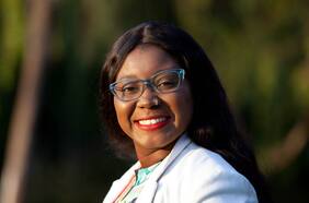 Michel-Ange Joseph, directora de Fundación Cijys: “A veces los médicos deciden por nuestro cuerpo simplemente para que no ‘nazcan más negritos’”