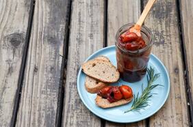 Receta de compota de tomates y merkén