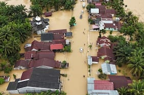 Aumentan a más de 700 los muertos y casi 500 los desaparecidos por las inundaciones en Indonesia