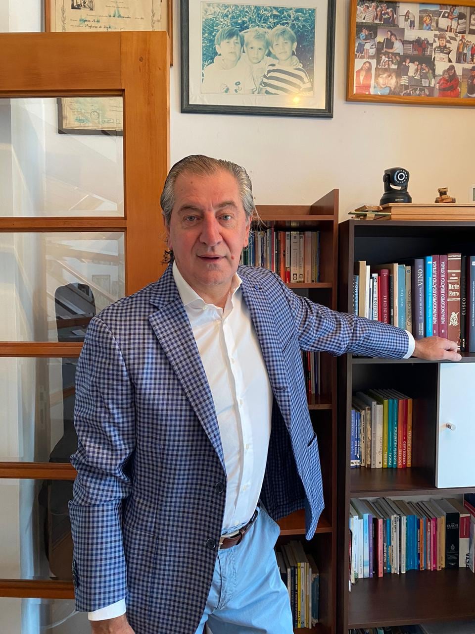 Argentino, penquista y emprendedor diversificado: El accionista desconocido de Sky Airline