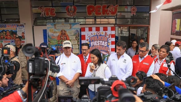 Keiko Fujimori declara la “emergencia” por inundaciones en Perú en medio de polémicos dichos de ministro