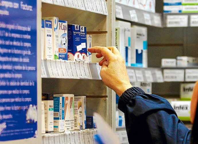 Medicamentos de la India: ¿El remedio peor que la enfermedad? - La Tercera