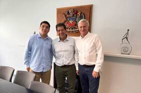 Rebelión en el Biobío: alcalde de Tucapel (RN) entrega su apoyo a Kast y militantes organizan cita con el candidato