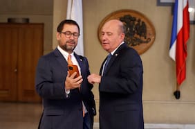 Cadem: Canciller Pérez Mackenna sufre caída de 9 puntos en su aprobación y ministro Quiroz es el peor evaluado del gabinete