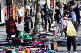 Trabajadores por cuenta propia caen 29% y llevan informalidad a mínimos