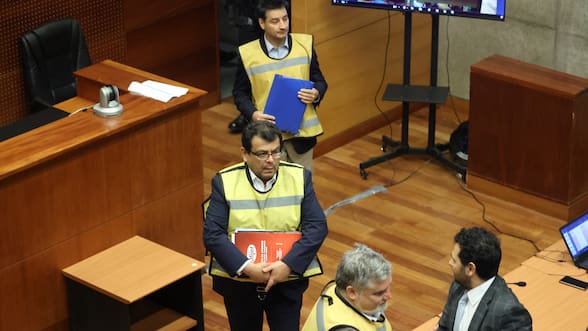 Trama bielorrusa: Fiscalía busca bloquear pericia informática requerida por Lagos y Vargas alista declaración judicial