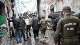 Carabineros detiene a ocho personas en operativo coordinado con el municipio en inmueble abandonado de Independencia