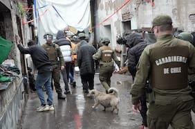 Carabineros detiene a ocho personas en operativo coordinado con el municipio en inmueble abandonado de Independencia