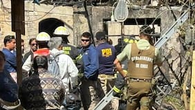 Incendio en tres viviendas dejó a un hombre fallecido y 15 damnificados en Caldera