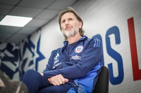 Una estatua para Ricardo Gareca: la movida de Vélez y sus hinchas para homenajear al DT que fracasó en la Roja