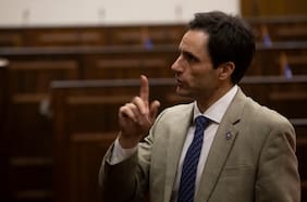 Consejero Luis Silva desdramatiza si gana la opción A Favor con 51% y confirma que van a reponer enmienda de exención de contribuciones