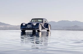 Morgan Midsummer: un deportivo de estilo clásico y techo de cristal solo para coleccionistas