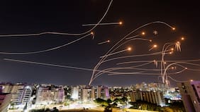 Cómo es el “sistema cebolla” de Israel con el que interceptan misiles, drones y cohetes