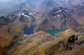 Embalses se encuentran en mejor estado que el año pasado, pero el MOP advierte que la sequía persiste