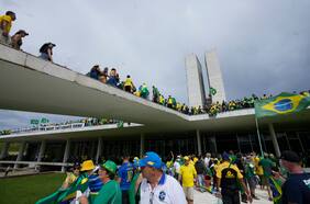 Milei entrega a Lula lista de 86 bolsonaristas fugitivos en Argentina que huyeron tras el ataque del 8/1 a Brasilia