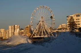Emiten aviso de marejadas anormales y Senapred declara alerta temprana preventiva para comunas del borde costero