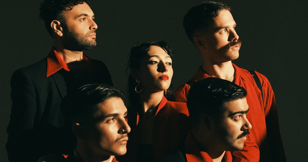 Los encuentros y ausencias en el notable disco folklórico de Catalina y las Bordonas de Oro