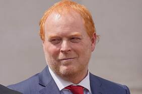 Senador Rojo Edwards critica candidatura presidencial de Carolina Tohá: “Es el símbolo del fracaso en seguridad”