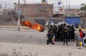 Anuncio de adelanto de elecciones no aplaca protestas en Perú y Castillo llama “usurpadora” a Boluarte