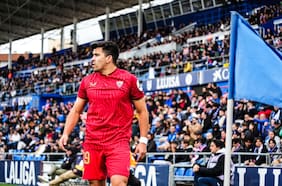 Continúan los escándalos en España: Marcos Acuña y el DT del Sevilla sufren insultos racistas en duelo ante el Getafe