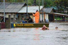 Tormenta en el sur de Brasil causa la muerte de 21 personas y desplaza a más de 1.600