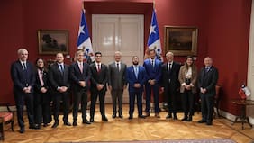 En reunión con el Presidente Kast: Evópoli propone reducir a 16 el número de ministerios