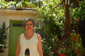 “Indócil”: lanzan obras completas de la poesía de Eugenia Brito