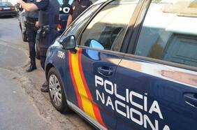 Guagua muere en España tras ser olvidada por su papá en el auto