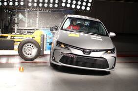 El Corolla exhibe su solidez y el Peugeot 301 se queda con tres estrellas