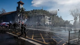 Romería al Cementerio General: Carabineros eleva a 50 las personas detenidas