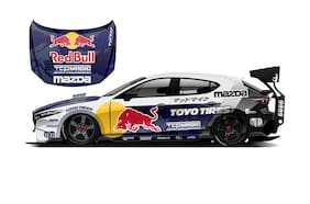 ¡A trepar Pikes Peak al volante de este Mazda 3 de tracción trasera y motor rotativo de 1.200 Hp!