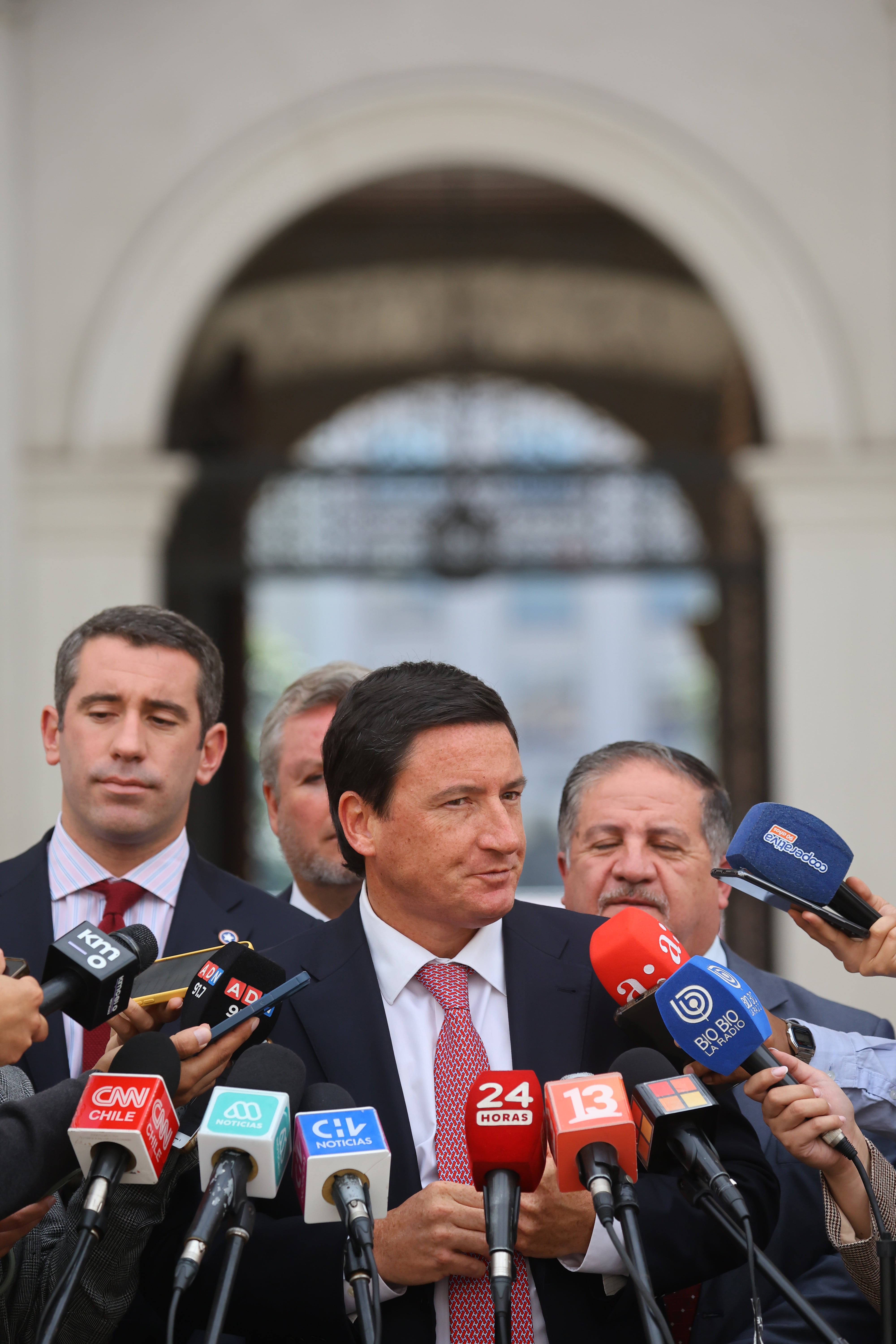 El arduo tránsito oficialista de los republicanos