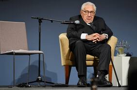 Columna de Rafael Bielsa: Embajadores de carrera y políticos