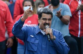 Presidente Maduro denuncia supuesto ataque terrorista a una de las mayores refinerías en Venezuela