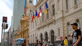 Municipalidad de Santiago pone término anticipado al contrato con empresa Solo Verde por no pago a sus trabajadores