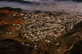 Radiografía a los habitantes de campamentos: el 96% dice saber leer y escribir, pero el 21% no terminó sus estudios básicos