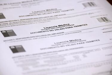 Republicanos ofician a municipalidades por funcionarios que trabajaron en el sector privado con licencia médica