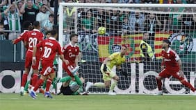 Con Alexis Sánchez como figura del derbi: el Sevilla consigue un heroico empate ante el Betis de Manuel Pellegrini