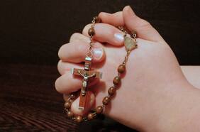 Conferencia Episcopal de Chile pide “no relativizar la vida humana” tras anuncio de proyecto de aborto legal