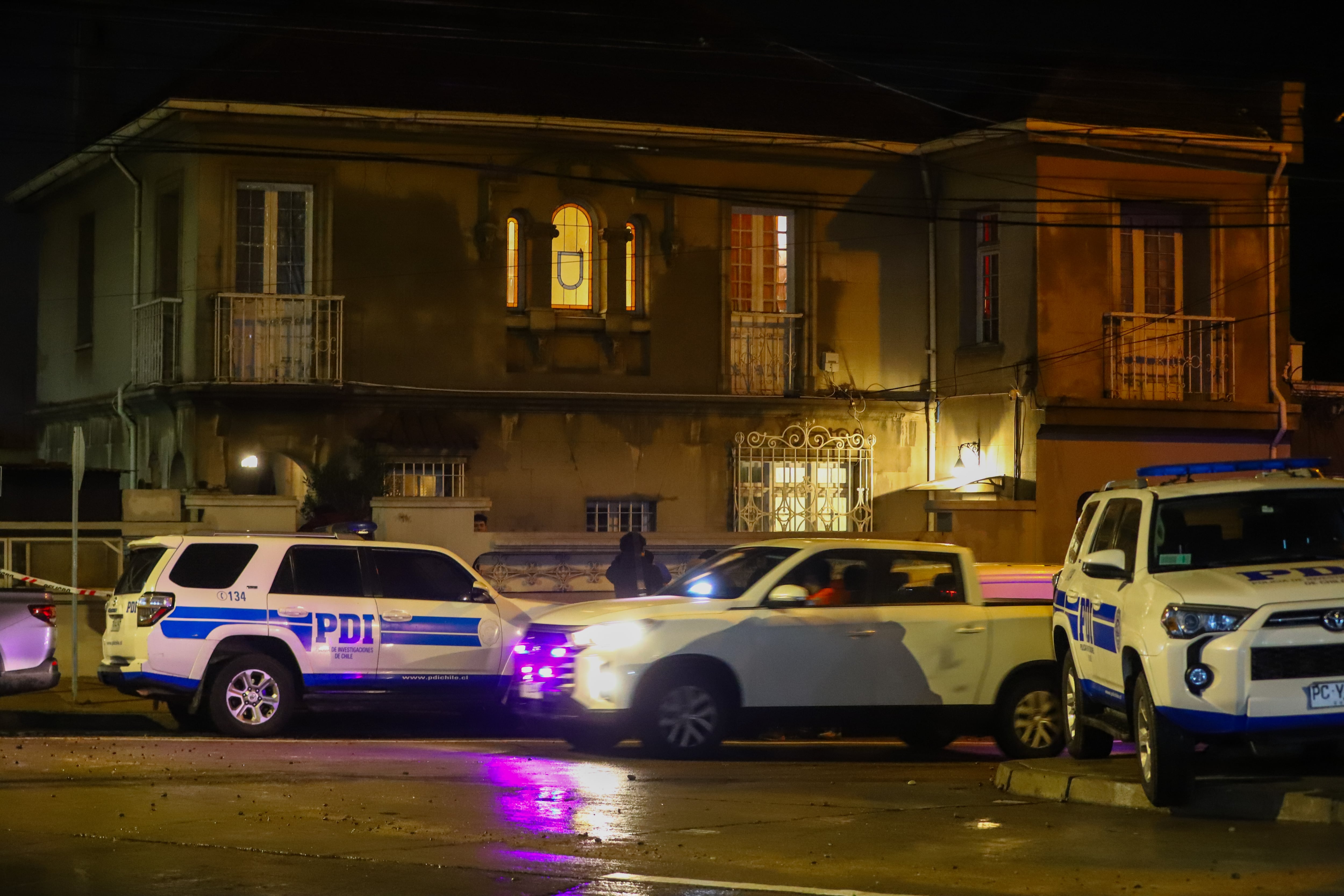 Investigan muerte de tres personas en Viña del Mar: se habrían intoxicado secando inmueble