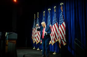 Trump comparte una captura editada de Wikipedia en la que figura como “presidente interino” de Venezuela