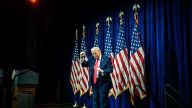 Trump comparte una captura editada de Wikipedia en la que figura como “presidente interino” de Venezuela