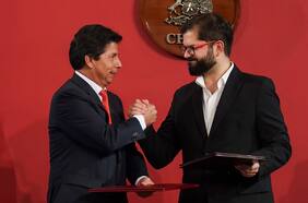 Pedro Castillo envía carta a Boric y le pide reconsiderar apoyo a la “dictadura” de la Presidenta Boluarte