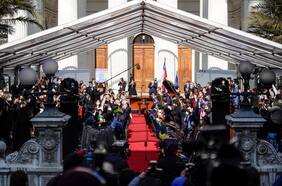 Columna de Claudia Labarca: ¡Otra columna más sobre la desconfianza! Esta vez, la constituyente