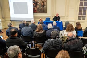 “Tenemos que hacernos responsables de las listas de espera”: Médicos abordan con el cardenal Chomali problemas del sistema de salud en Chile